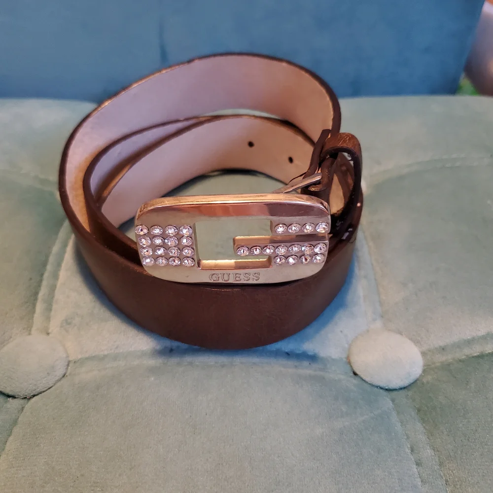 Guess - Brown Leather - Belt with Silver Tone Buckle With Gem Accents